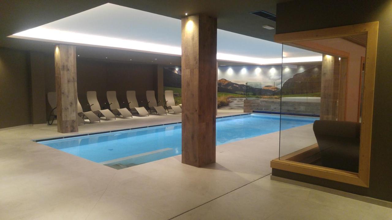 Hotel Flora Alpina Campitello di Fassa Luaran gambar